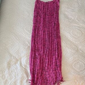 Pink Peace Sign Lightweight Scarf